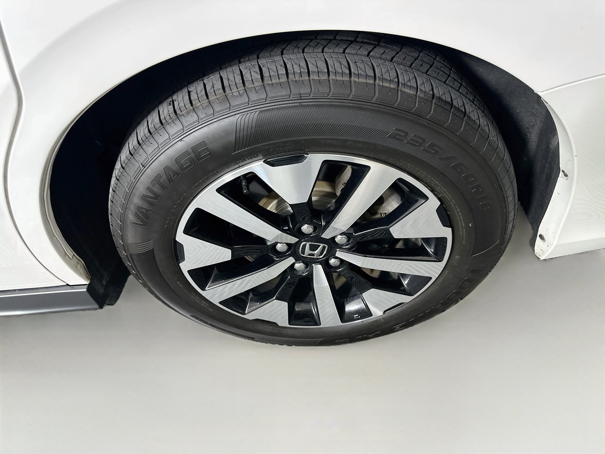 Used 2025 Honda Odyssey EX-L image 11