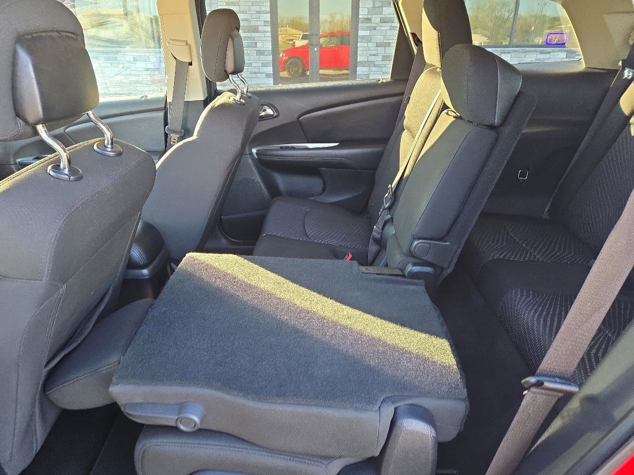 Used 2020 Dodge Journey SE w/ Blacktop Package image 12