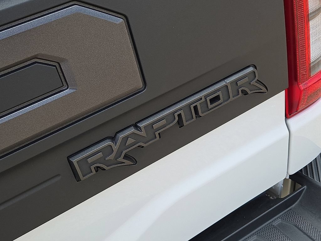 Used 2023 Ford F150 Raptor w/ Raptor Carbon Fiber Package AWD/4WD image 12