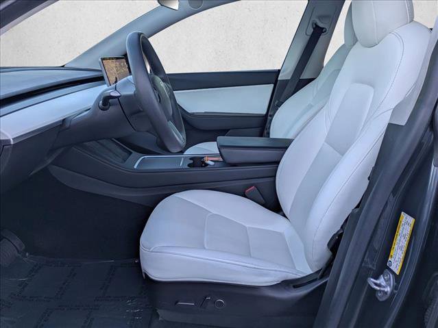 Used 2021 Tesla Model Y Long Range image 16