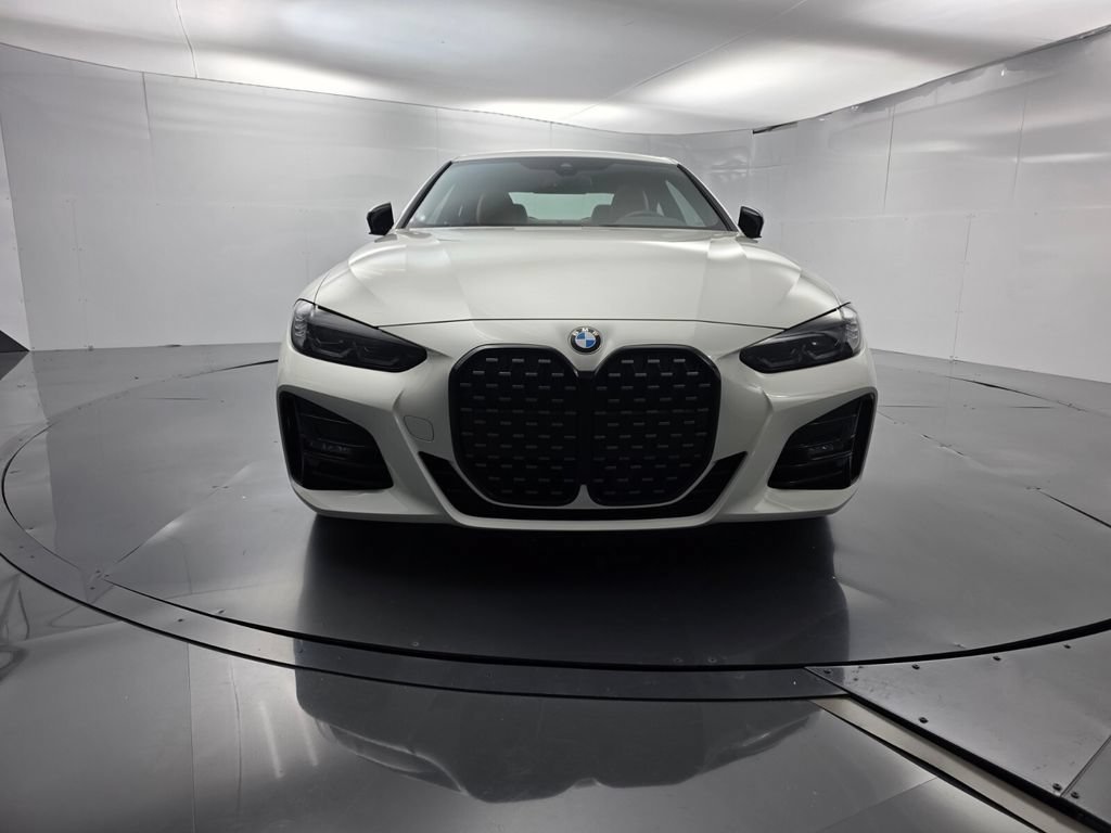 Used 2023 BMW 430i Coupe w/ M Sport Package RWD image 2