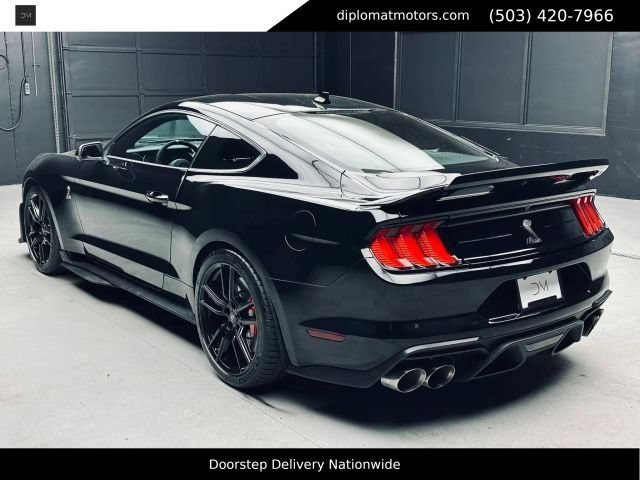 Used 2022 Ford Mustang Shelby GT500 w/ Technology Package RWD image 5