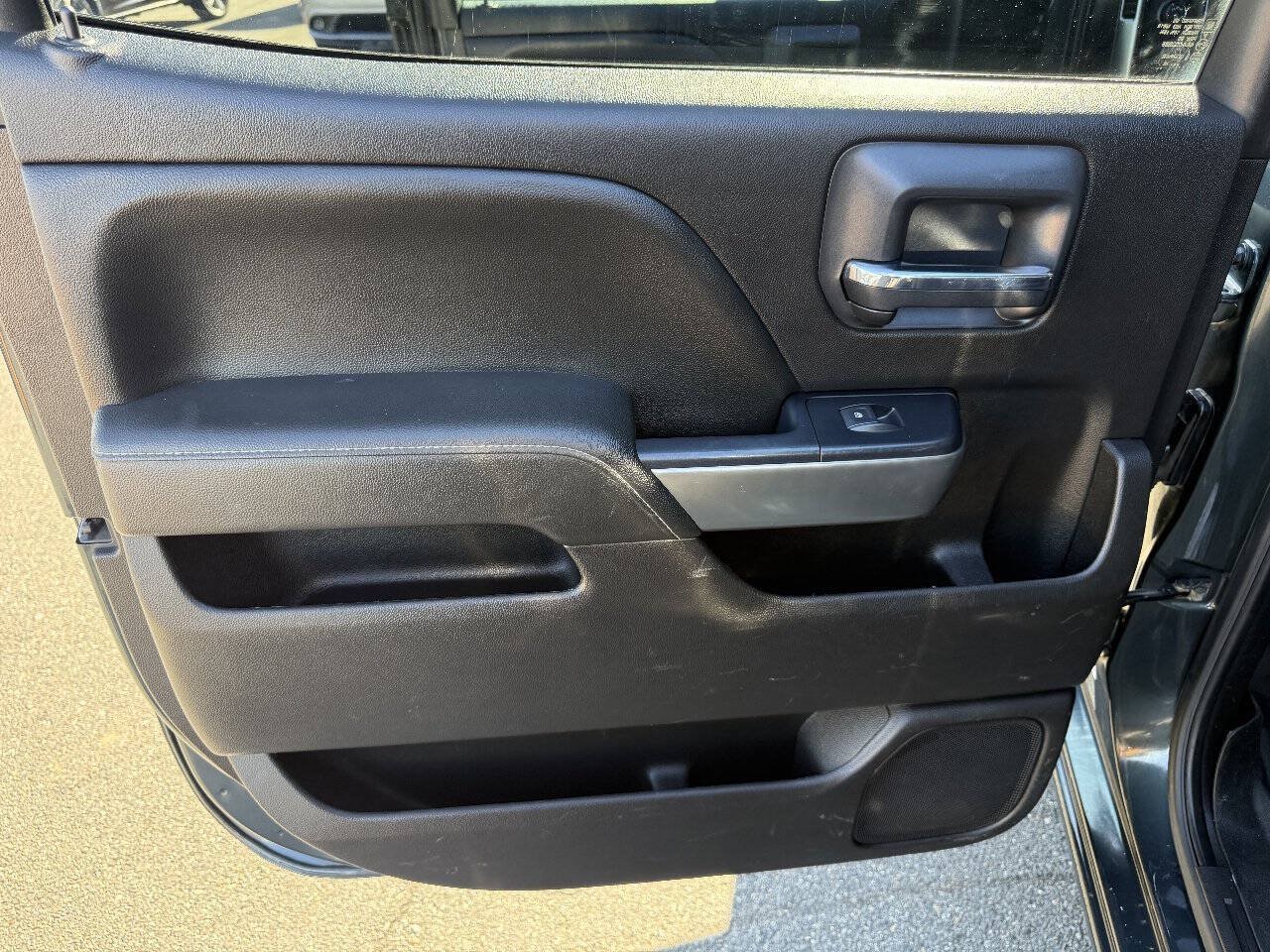 Used 2018 Chevrolet Silverado 2500 LT w/ LT Fleet Convenience Package AWD/4WD image 18