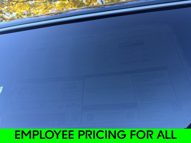 New 2027 Buick Enclave Avenir w/ LPO, Floor Liner Package AWD/4WD image 7