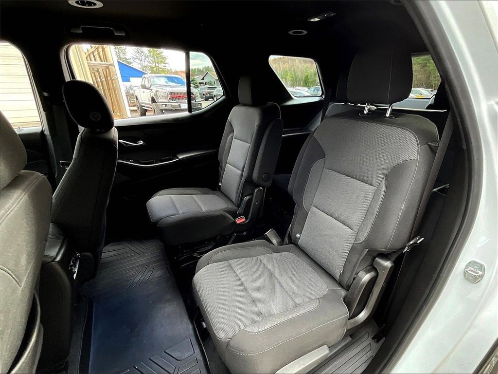 Used 2022 Chevrolet Traverse LT w/ LPO, Cargo Package image 15