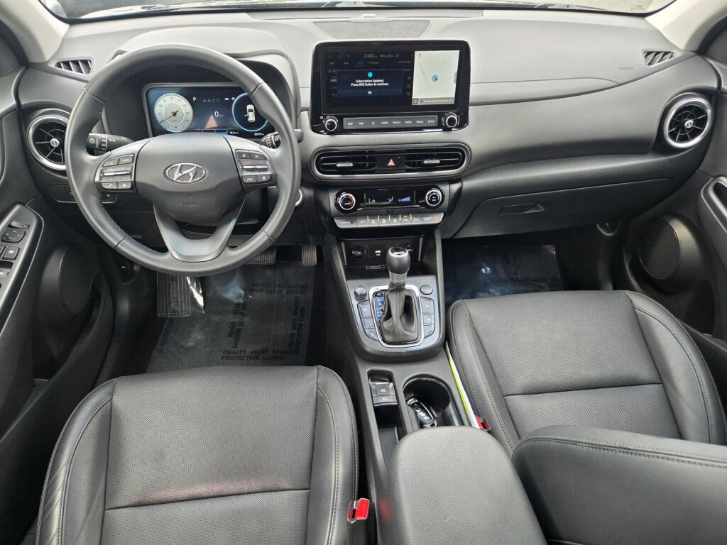 Used 2023 Hyundai Kona Limited FWD image 10
