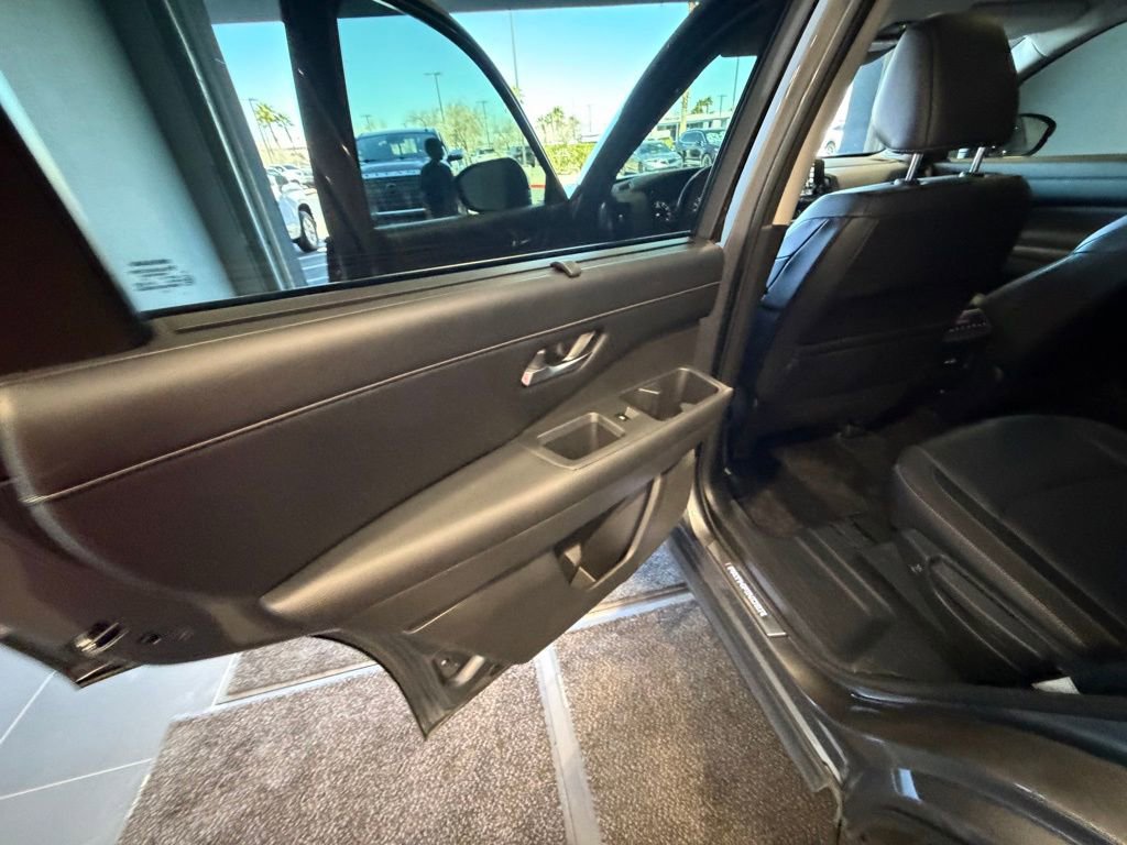 Used 2022 Nissan Pathfinder SL w/ SL Premium Package image 12