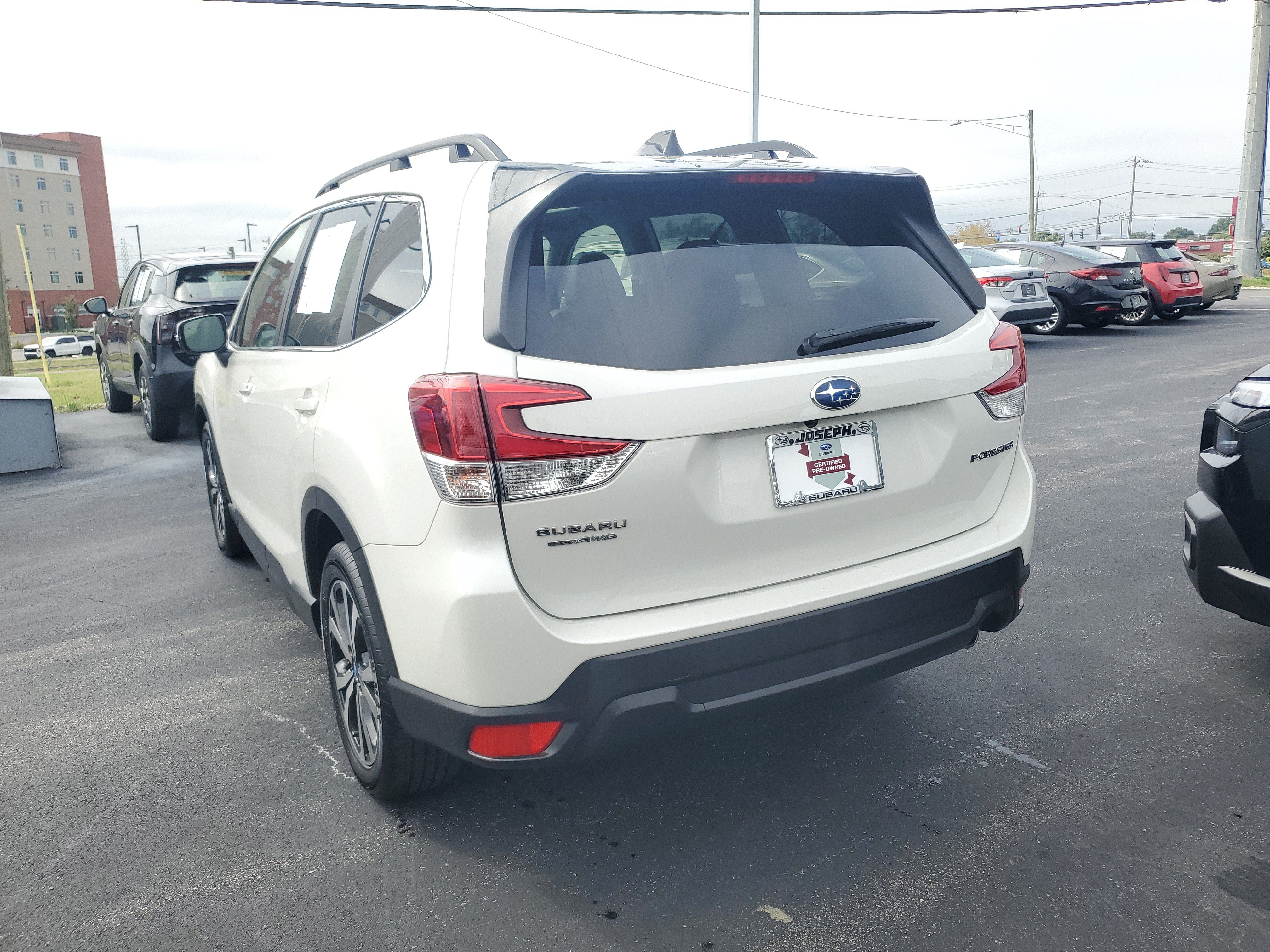 Certified 2024 Subaru Forester Limited AWD/4WD image 2