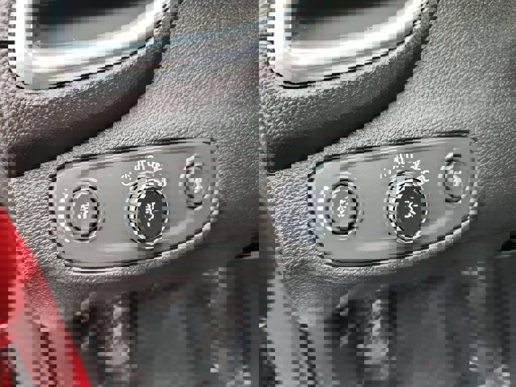 Used 2020 Chevrolet Trax Premier w/ LPO, Protection Package image 20