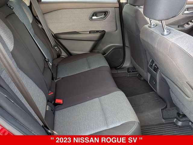 Used 2023 Nissan Rogue SV AWD/4WD image 34