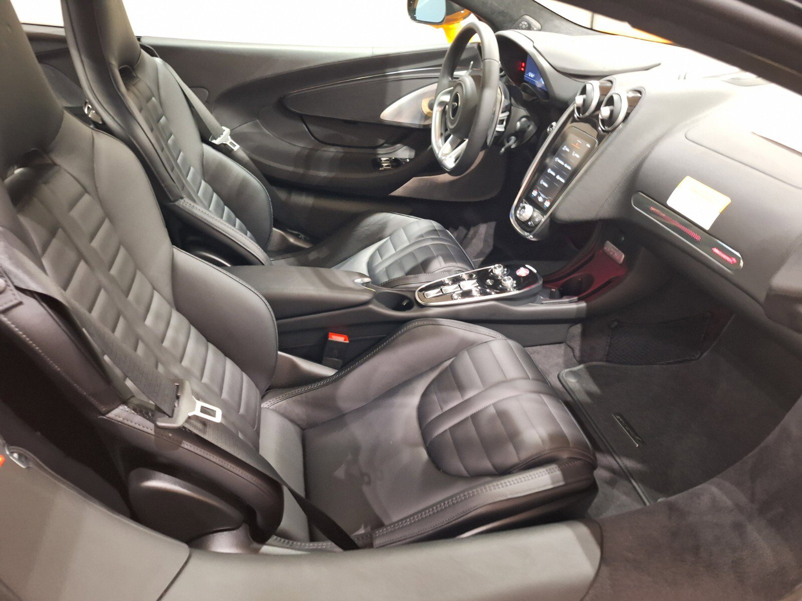 New 2025 McLaren GTS image 13