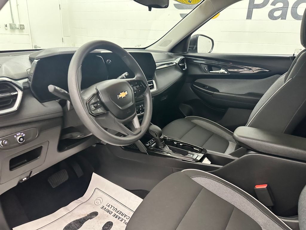 Certified 2024 Chevrolet TrailBlazer LS w/ LS Convenience Package AWD/4WD image 13