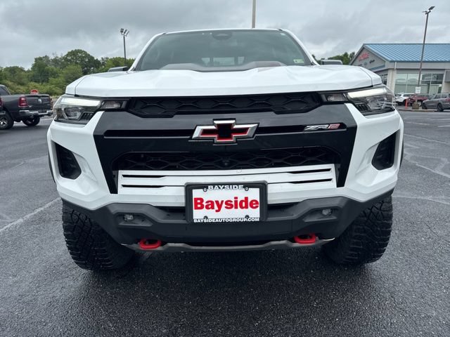 Used 2024 Chevrolet Colorado ZR2 w/ Technology Package AWD/4WD image 18