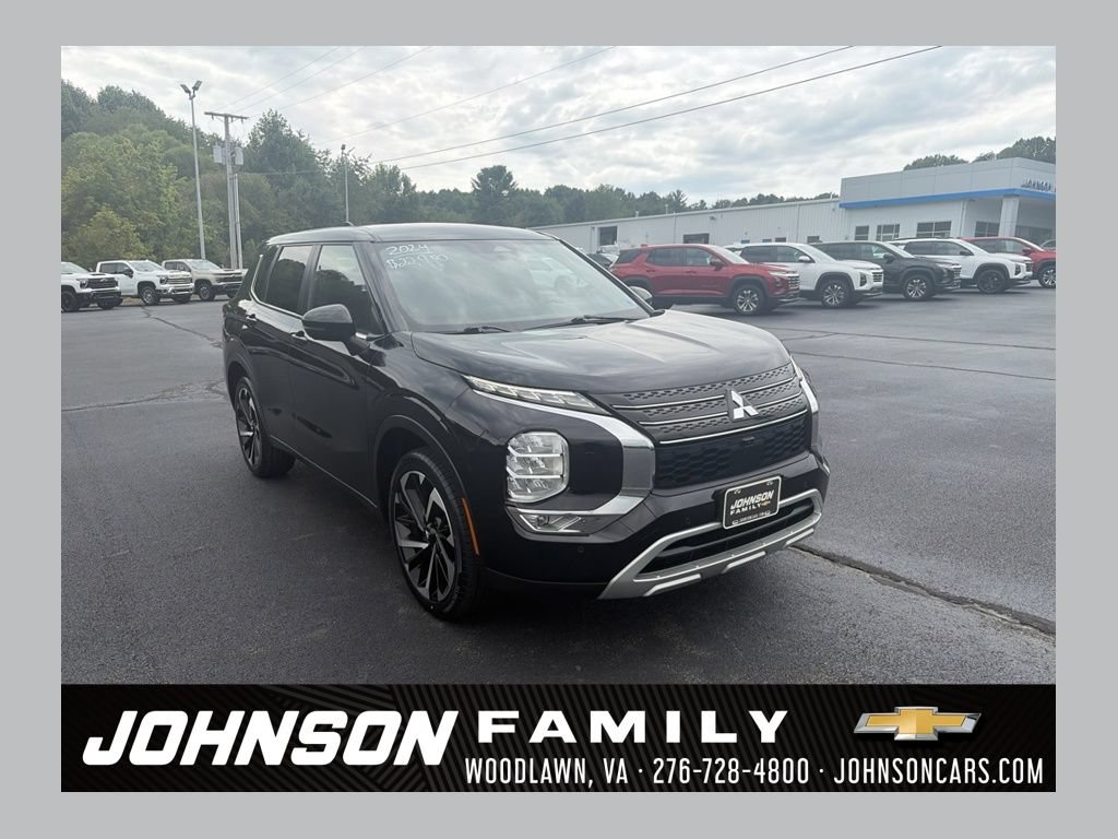 Used 2024 Mitsubishi Outlander SE