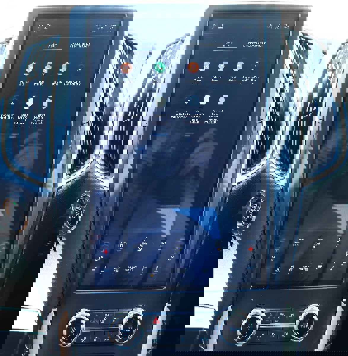 Used 2024 Ford Edge SEL image 47