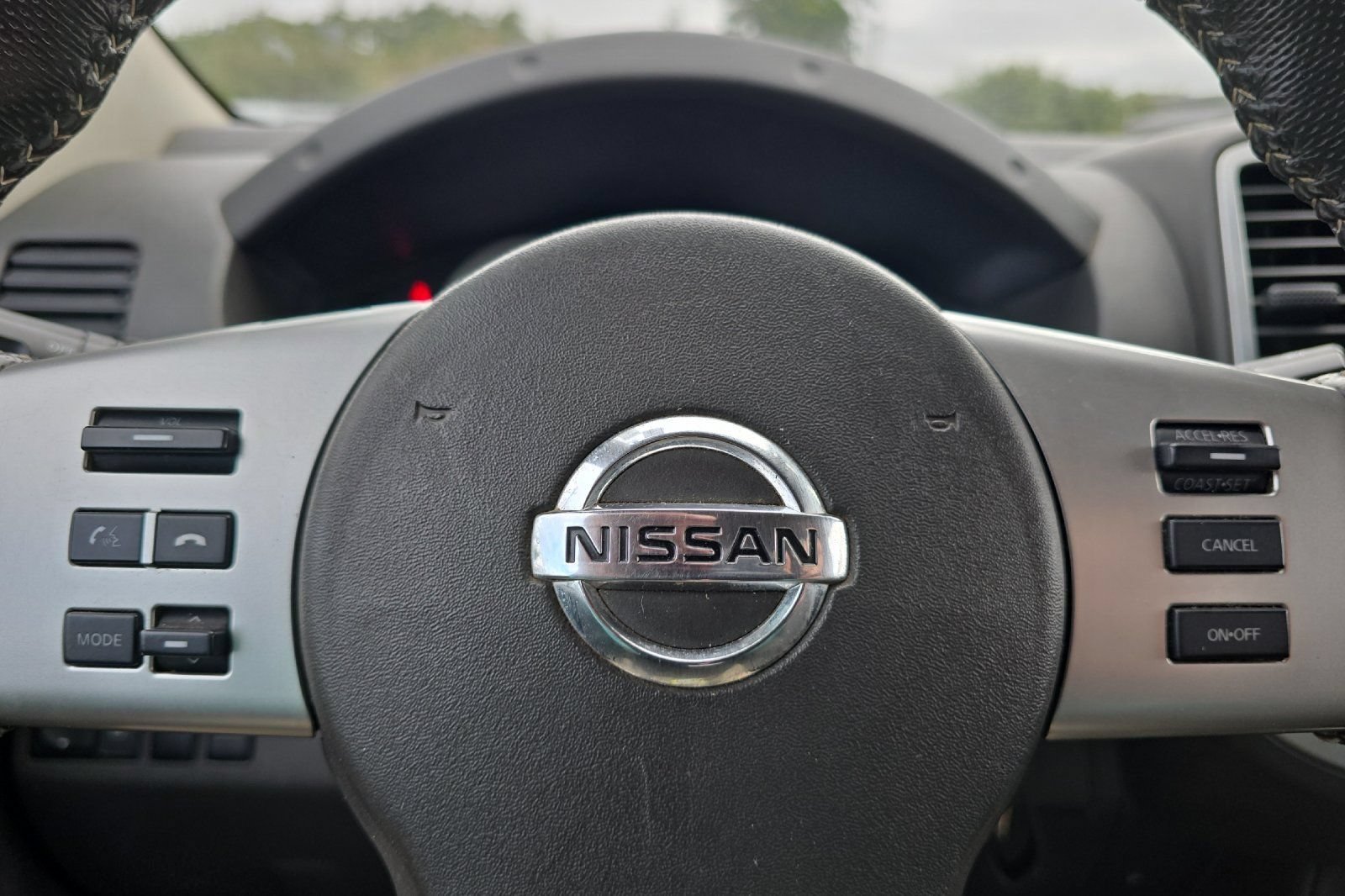 Used 2015 Nissan Xterra PRO-4X AWD/4WD image 19