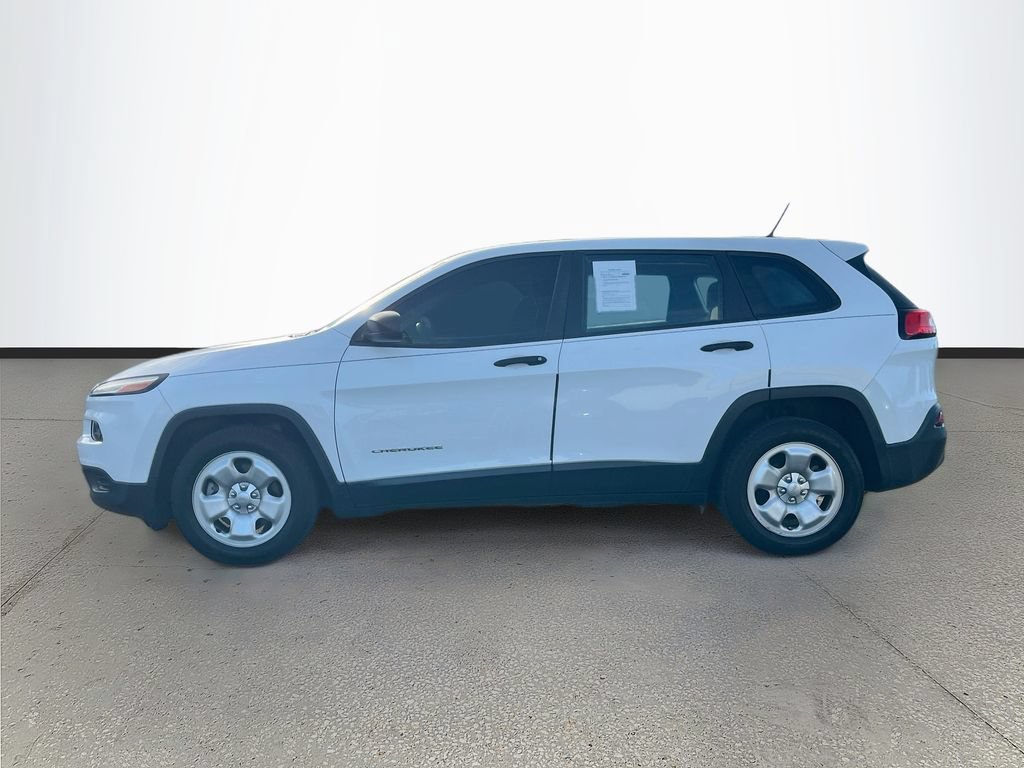 Used 2017 Jeep Cherokee Sport FWD image 4
