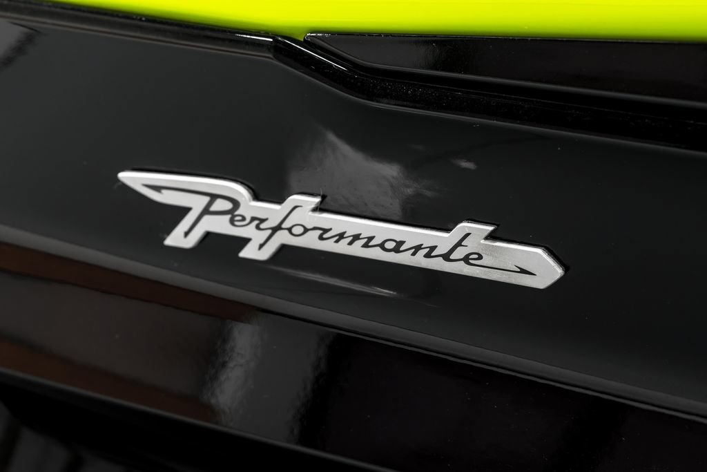 Used 2024 Lamborghini Urus Performante AWD/4WD image 58