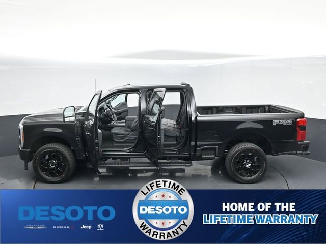 New 2026 Ford F250 Lariat w/ Black Appearance Package image 55