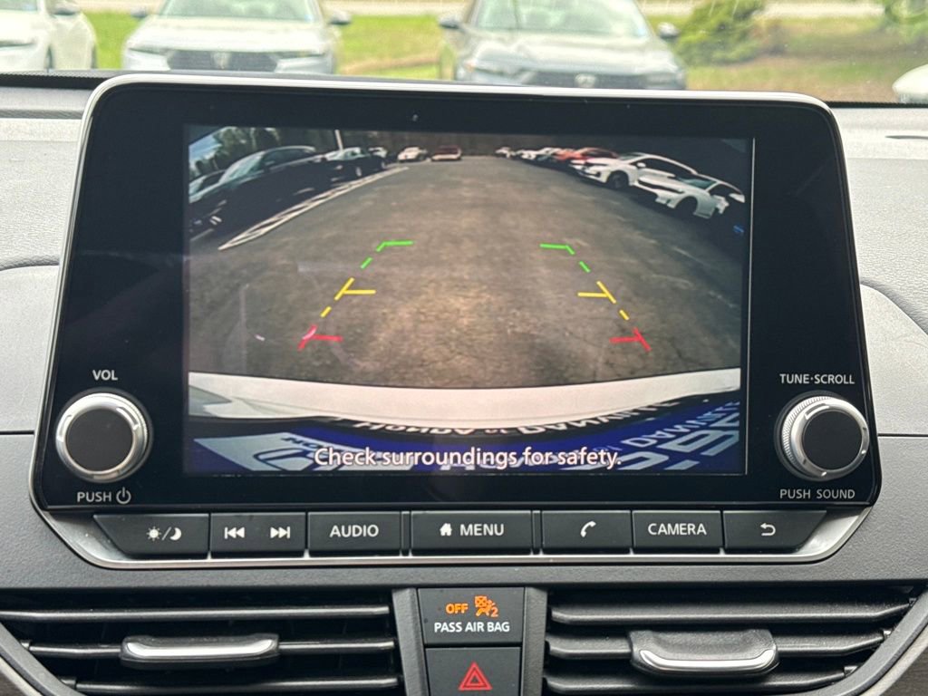 Used 2025 Nissan Altima 2.5 SV image 15