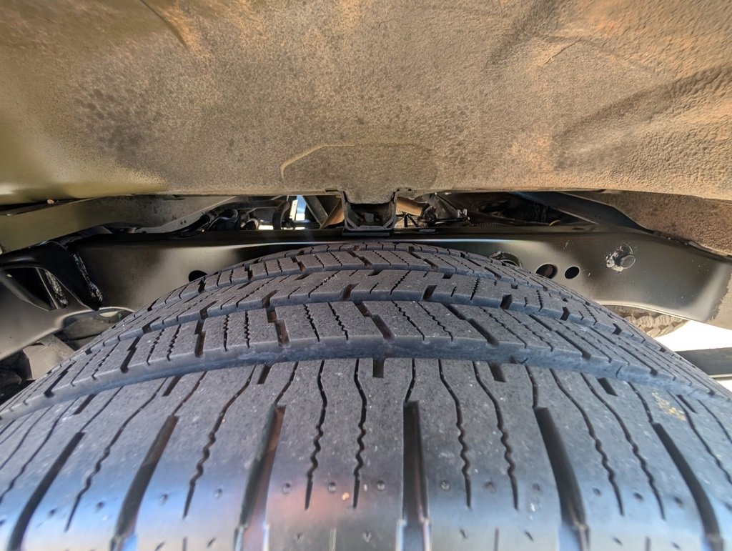 Used 2015 Nissan Frontier SV image 24