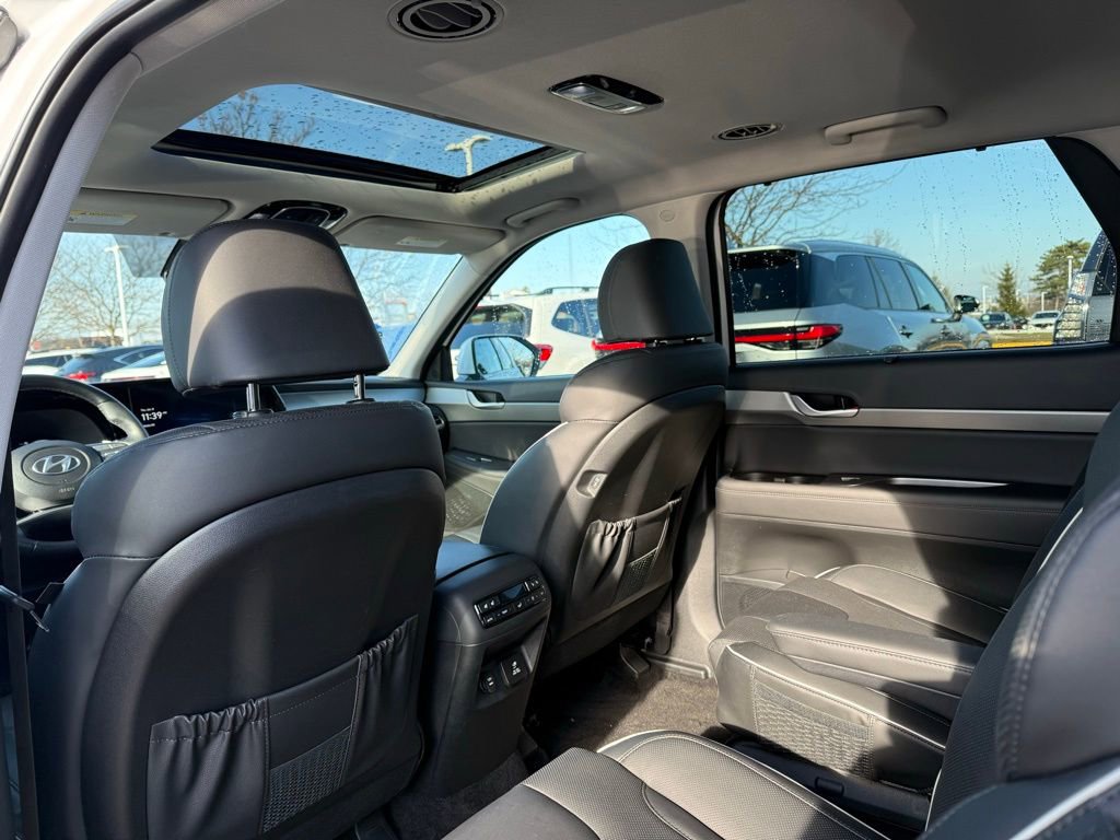 Used 2025 Hyundai Palisade SEL image 16