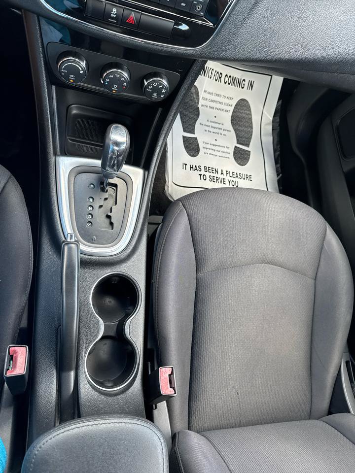 Used 2013 Chrysler 200 Touring FWD image 21