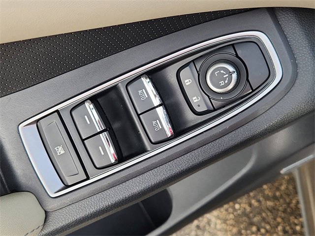 Used 2021 Subaru Ascent Limited w/ Technology Package image 24