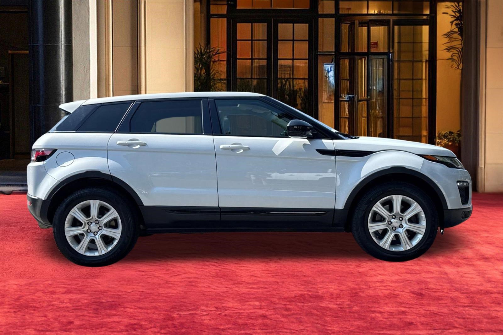 Used 2017 Land Rover Range Rover Evoque SE Premium AWD/4WD image 7