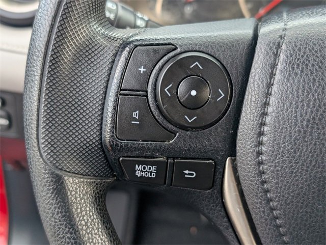 Used 2015 Toyota RAV4 XLE image 28