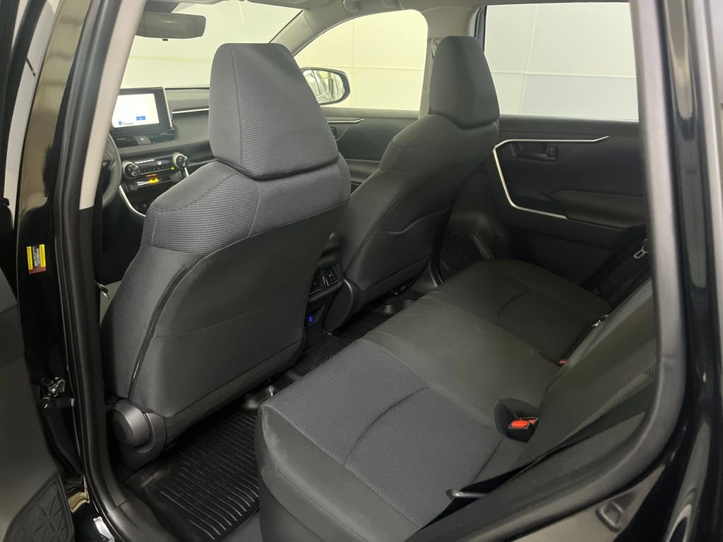 Used 2025 Toyota RAV4 LE image 25