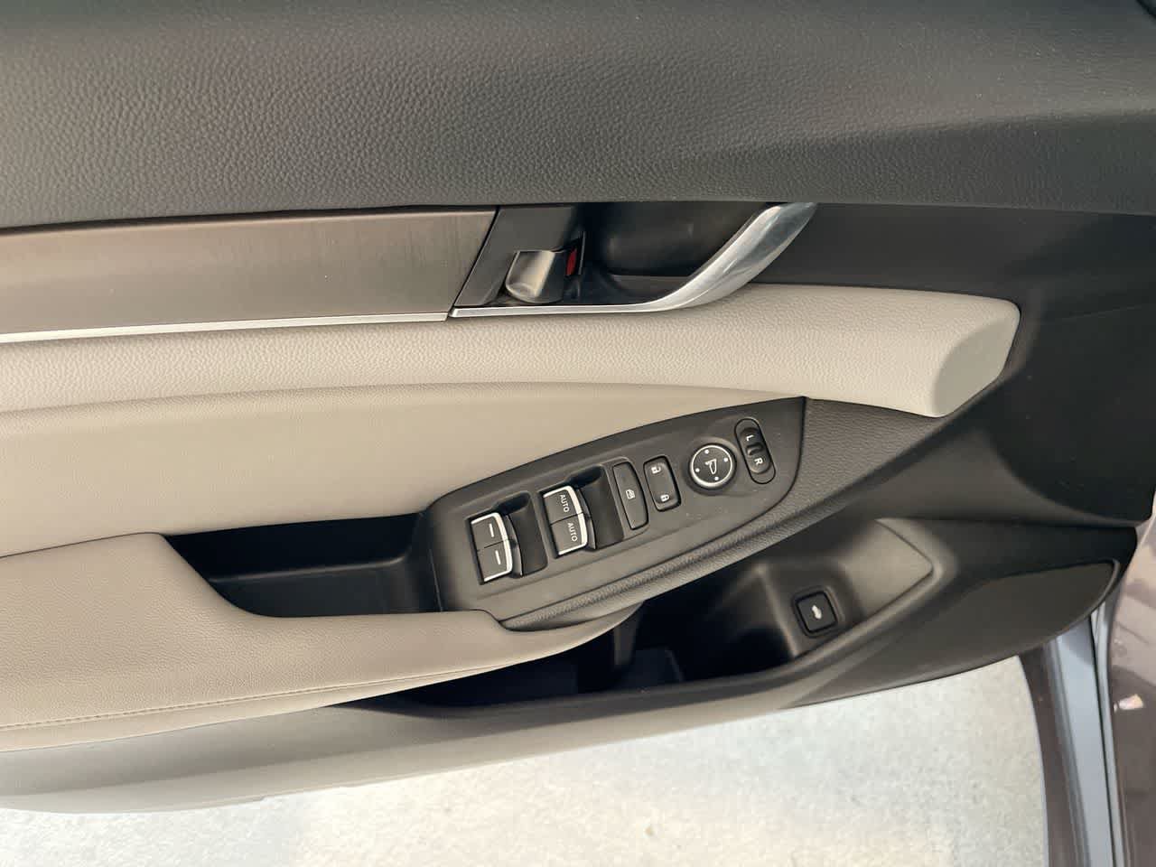 Used 2019 Honda Accord LX image 13