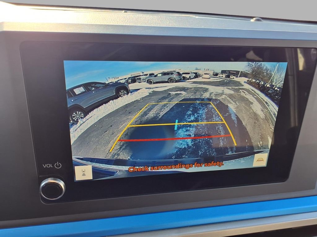 Used 2025 Toyota Tacoma SR5 image 7