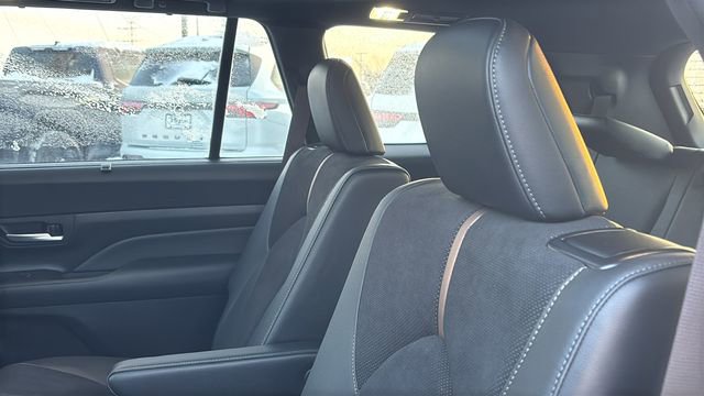 Used 2026 Toyota Grand Highlander MAX Platinum image 30