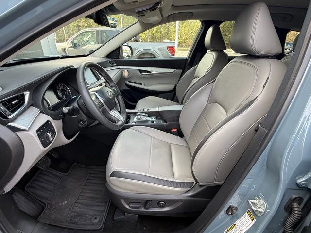 Used 2023 INFINITI QX50 Sensory w/ Accent Package FWD image 11