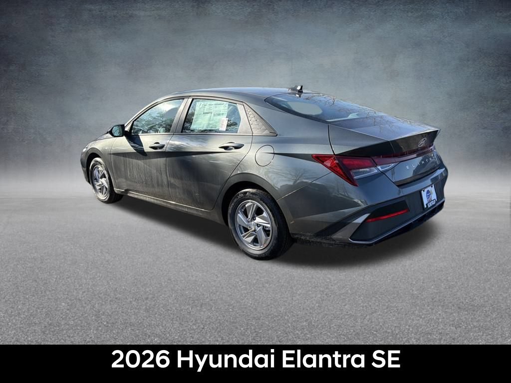 Used 2026 Hyundai Elantra SE FWD image 3