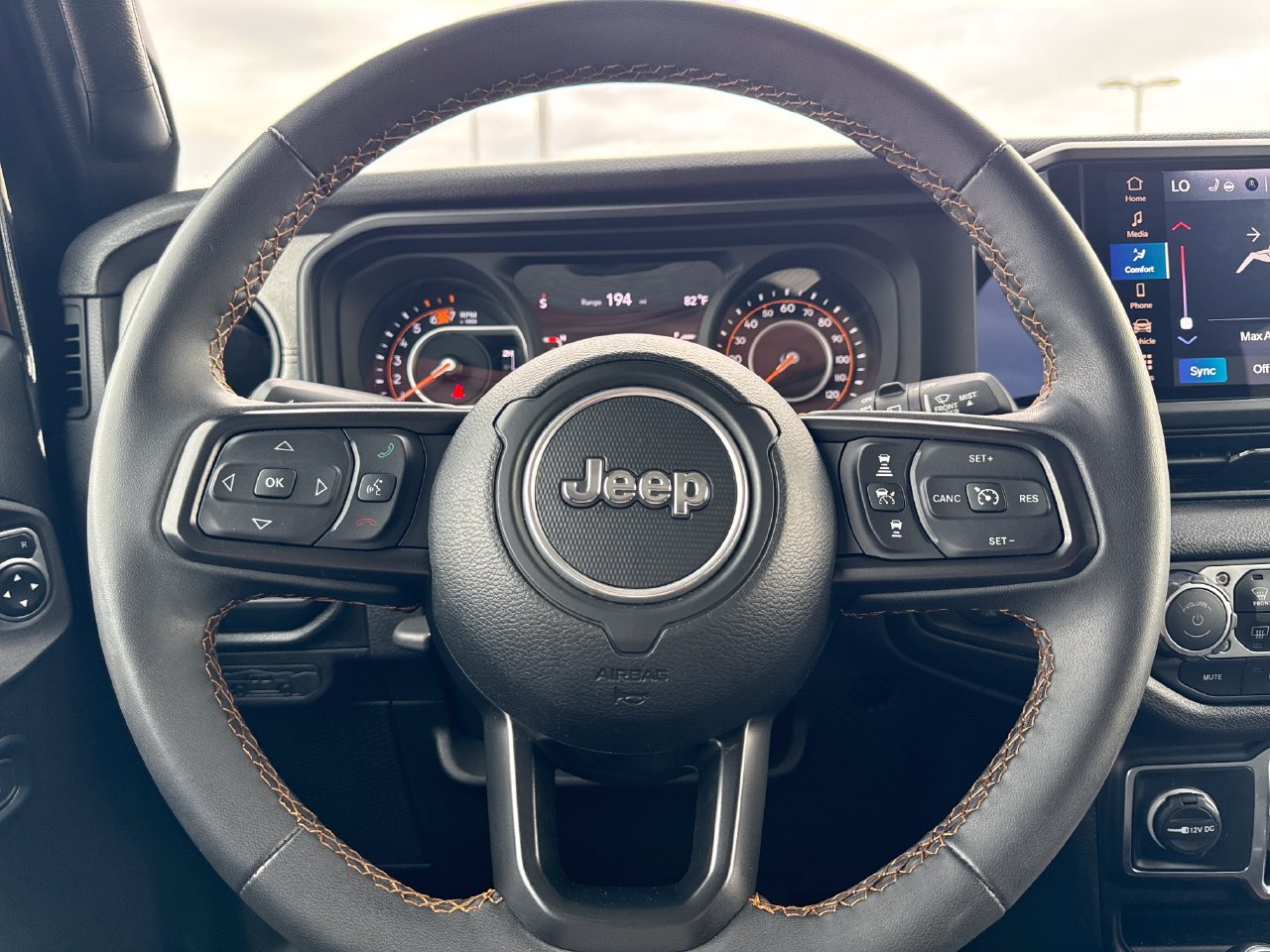 Used 2024 Jeep Wrangler Unlimited Sport AWD/4WD image 17