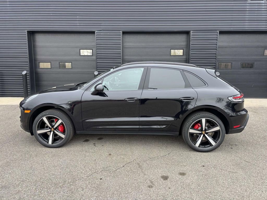 New 2026 Porsche Macan S image 2