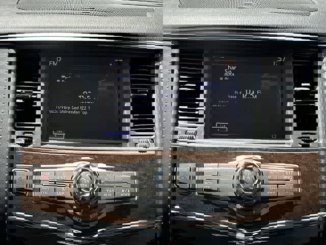 Used 2017 INFINITI QX80 4WD w/ Driver Assistance Package image 12