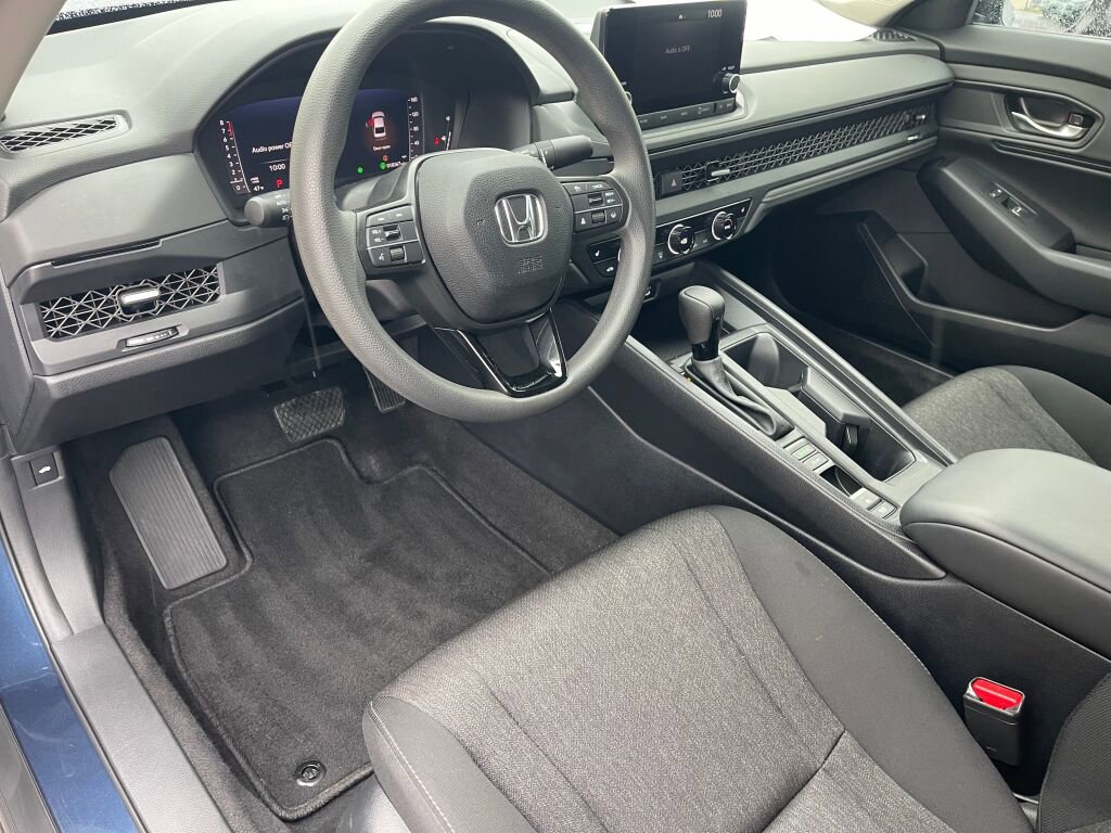 Used 2024 Honda Accord EX image 5