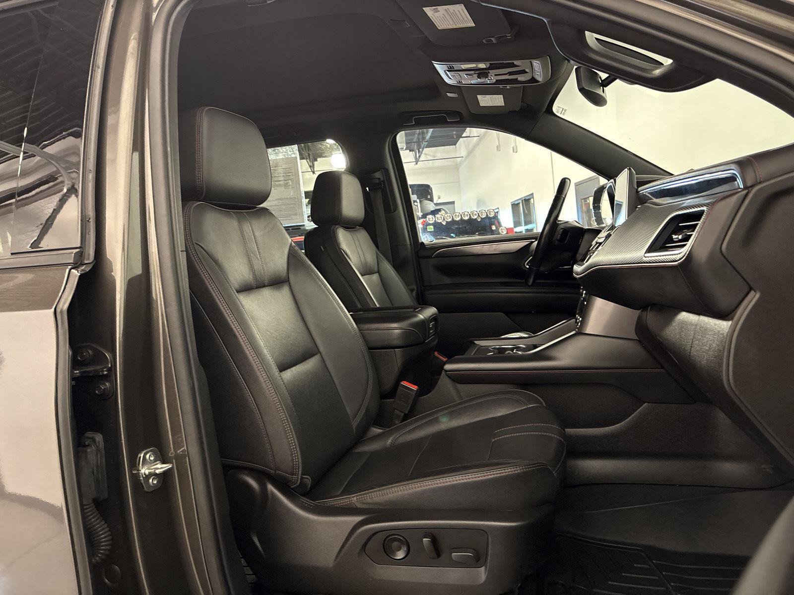 Used 2021 Chevrolet Suburban RST w/ Luxury Package AWD/4WD image 61