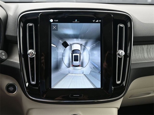 New 2026 Volvo XC40 B5 Plus w/ Protection Package Premier image 20