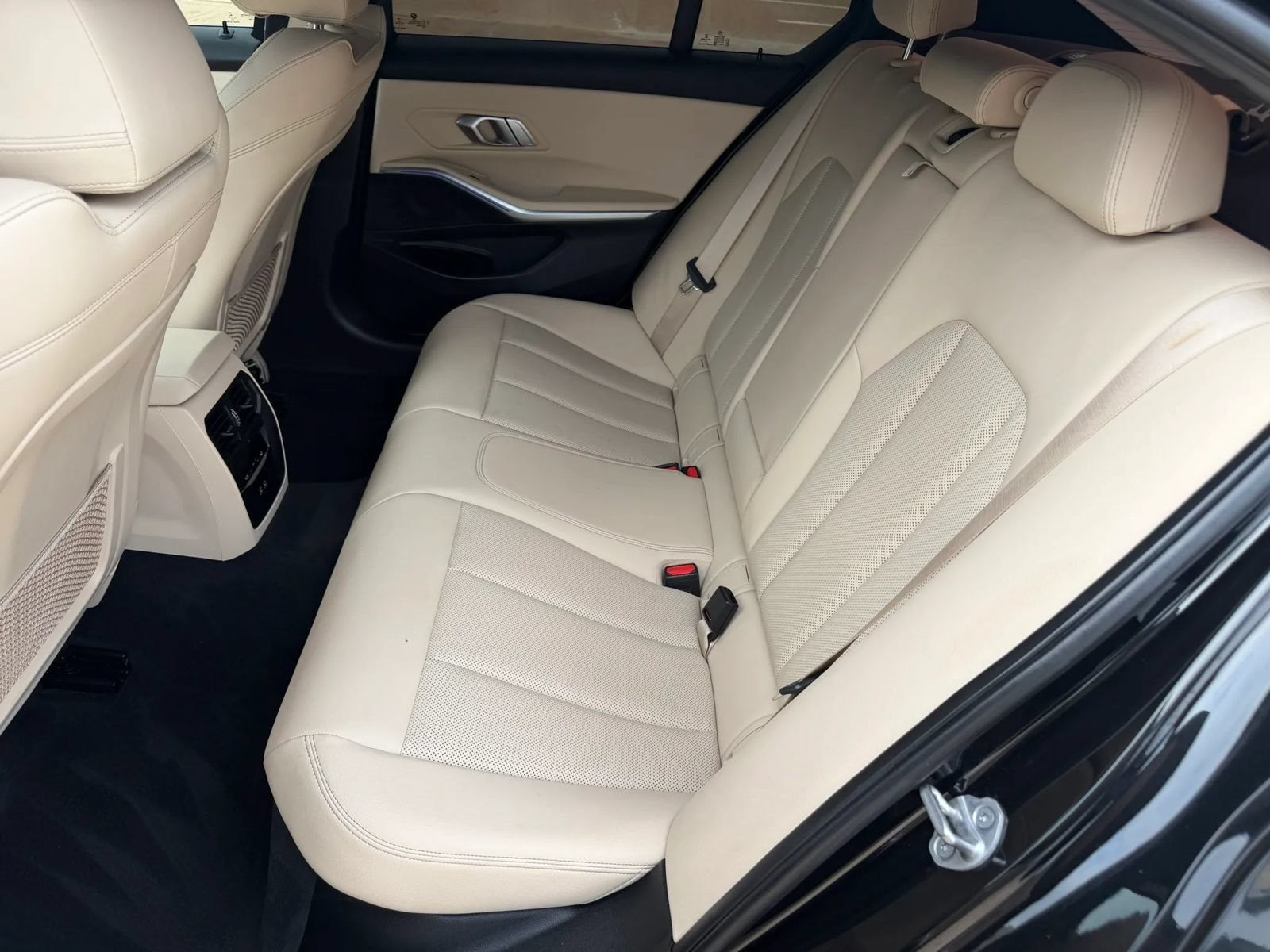 Used 2022 BMW 330i Sedan RWD image 5