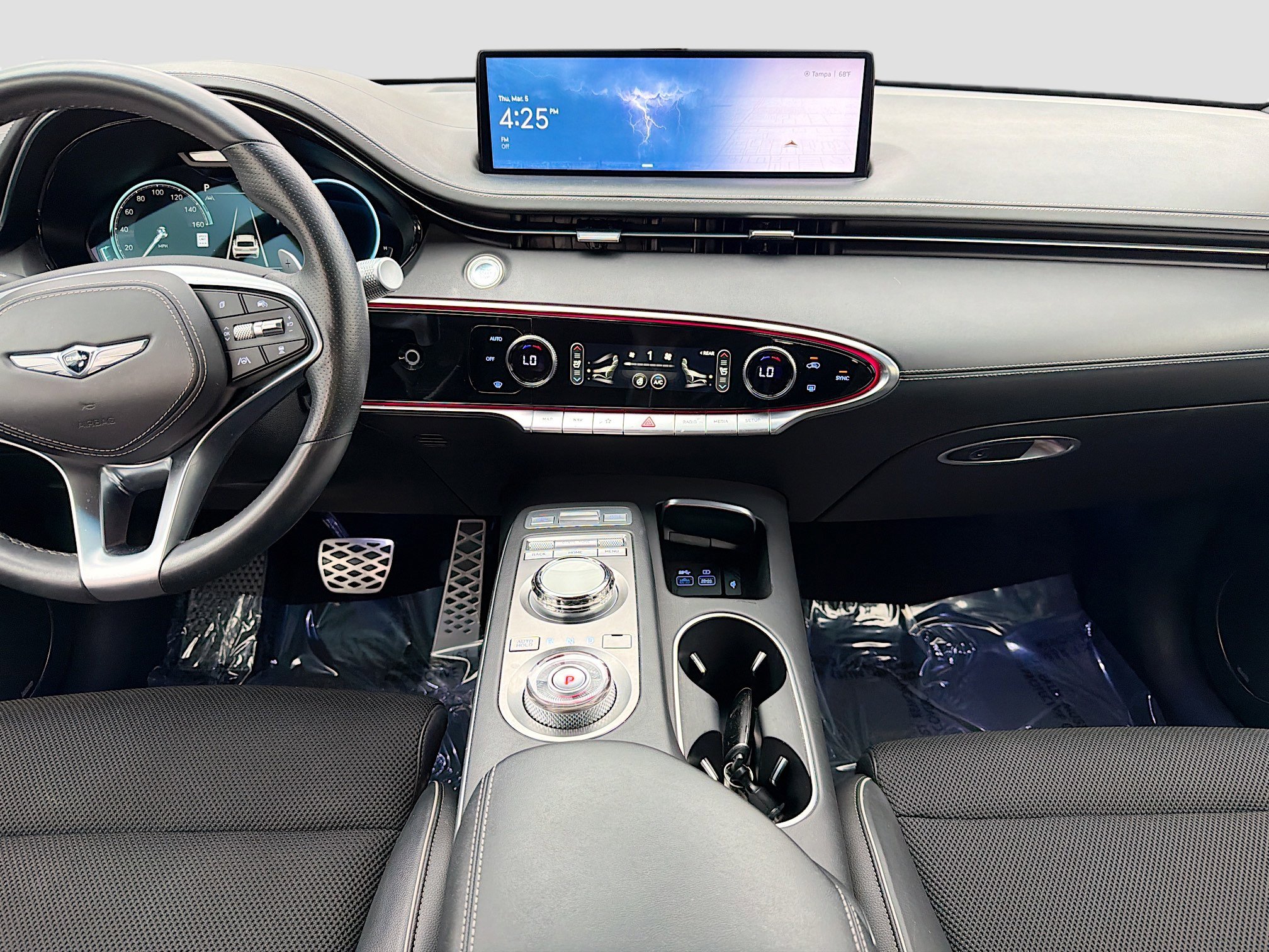 Used 2024 Genesis GV70 2.5T w/ Sport Prestige Package image 19