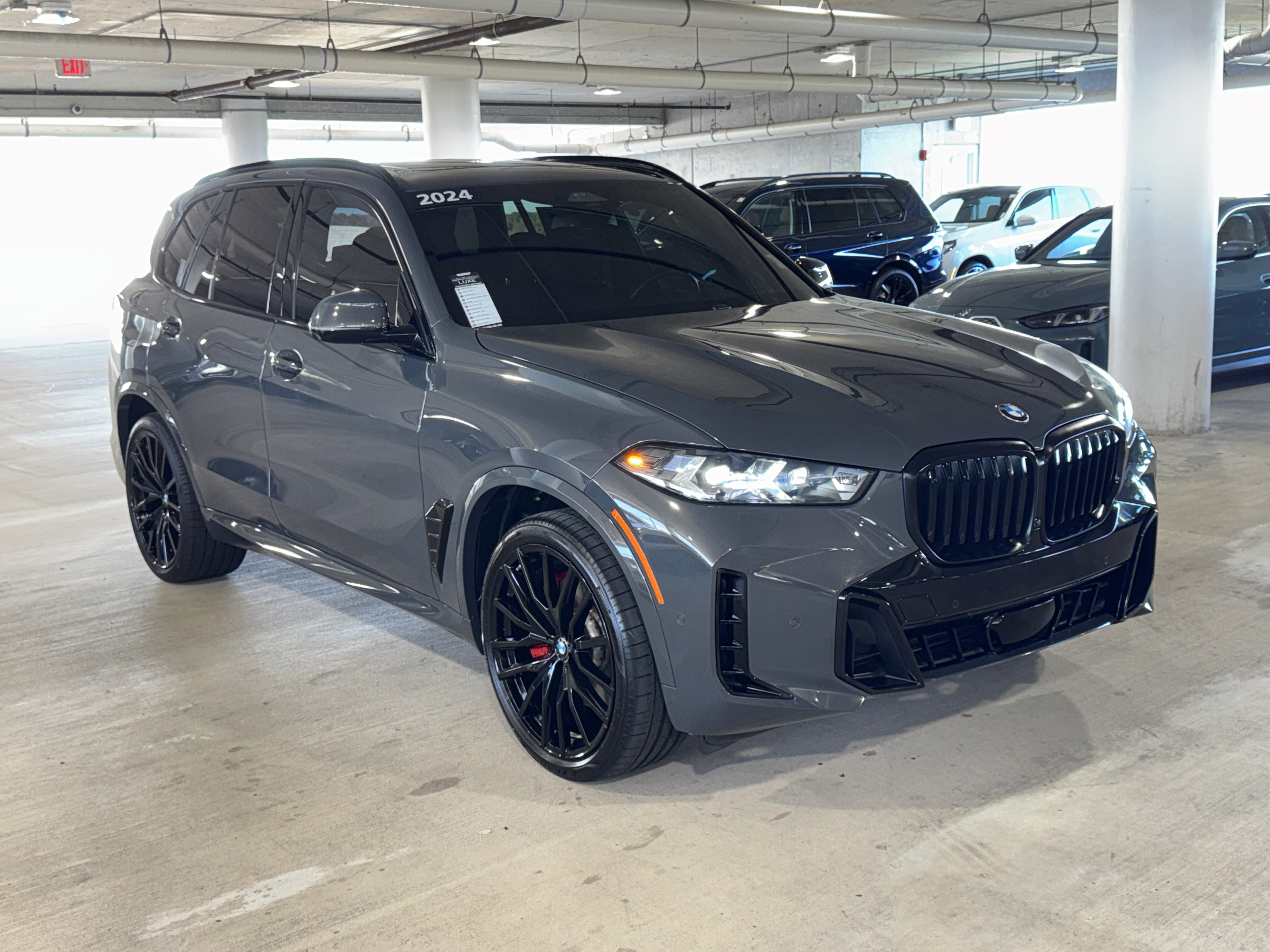 Used 2024 BMW X5 sDrive40i w/ Executive Package RWD image 3