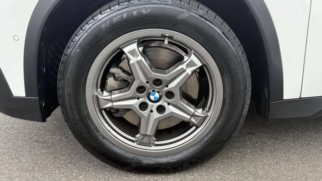 Used 2023 BMW X1 xDrive28i AWD/4WD image 11