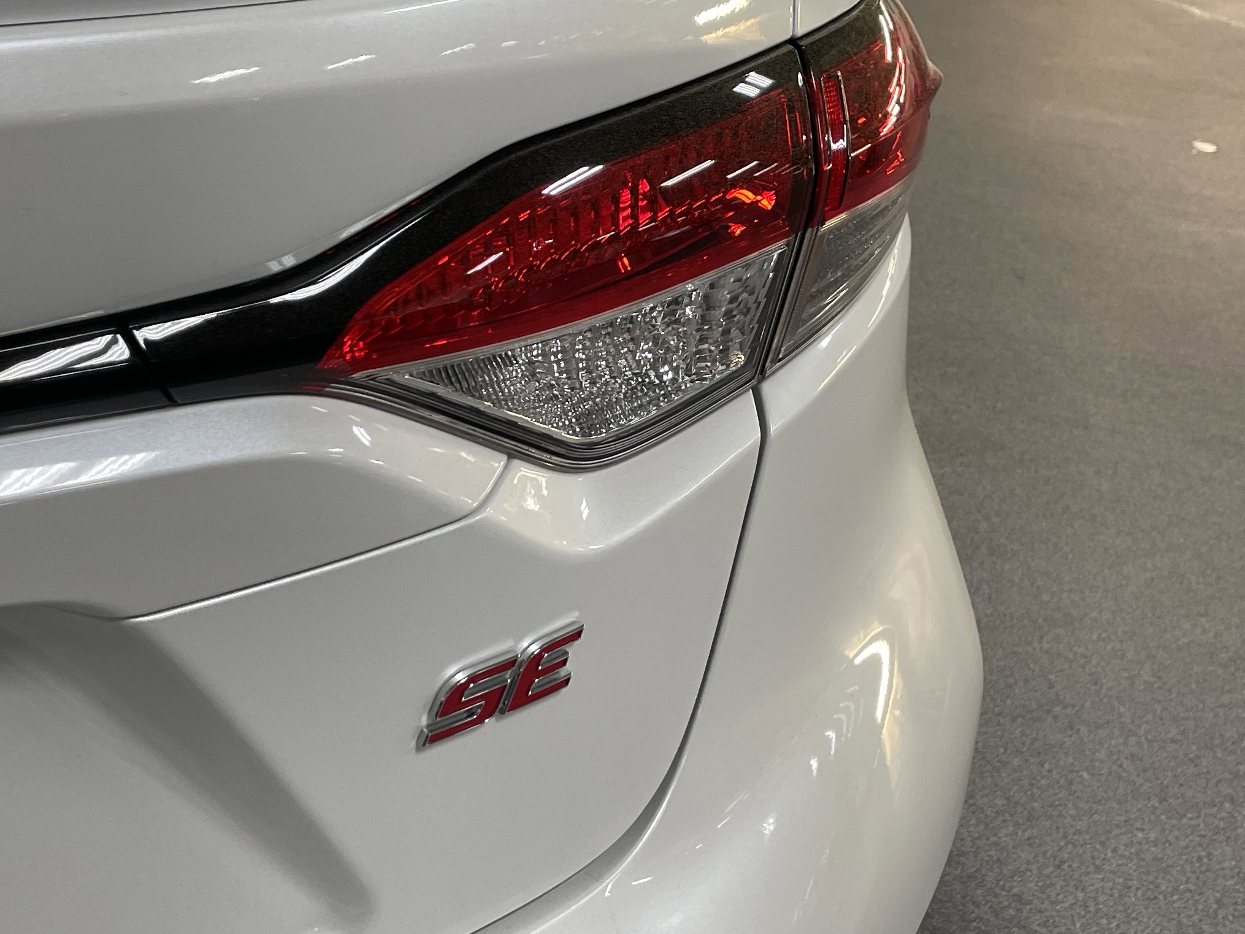 Used 2025 Toyota Corolla SE image 9