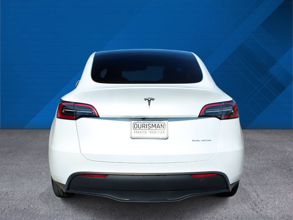 Used 2024 Tesla Model Y Long Range AWD/4WD image 8