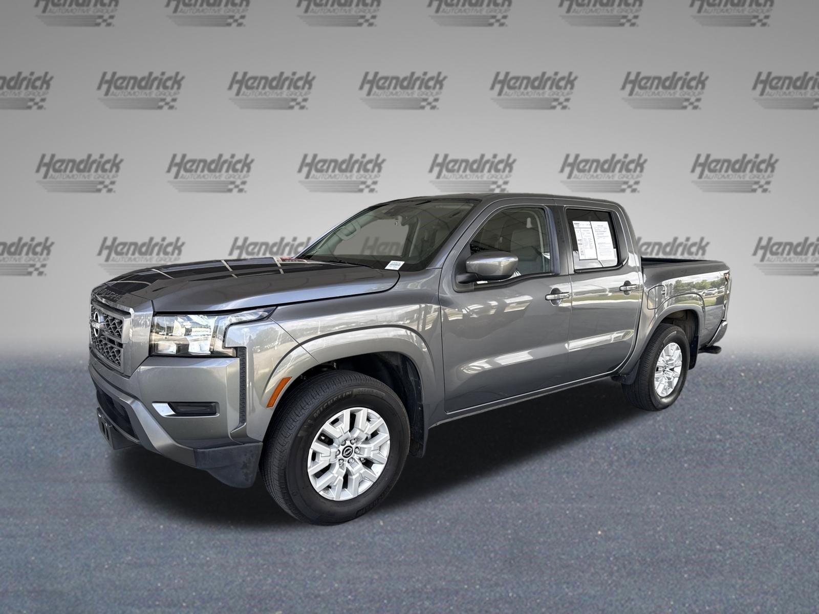 Used 2022 Nissan Frontier SV w/ Technology Package RWD image 5