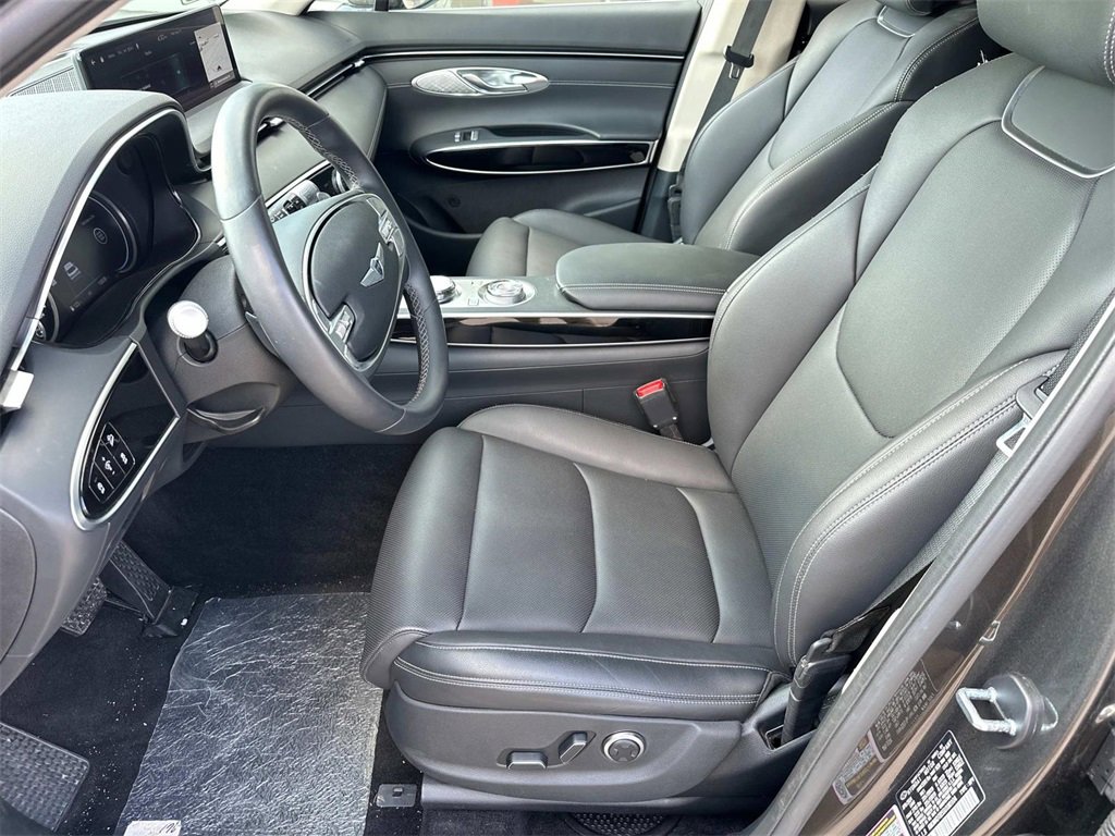 Used 2025 Genesis GV70 2.5T image 14